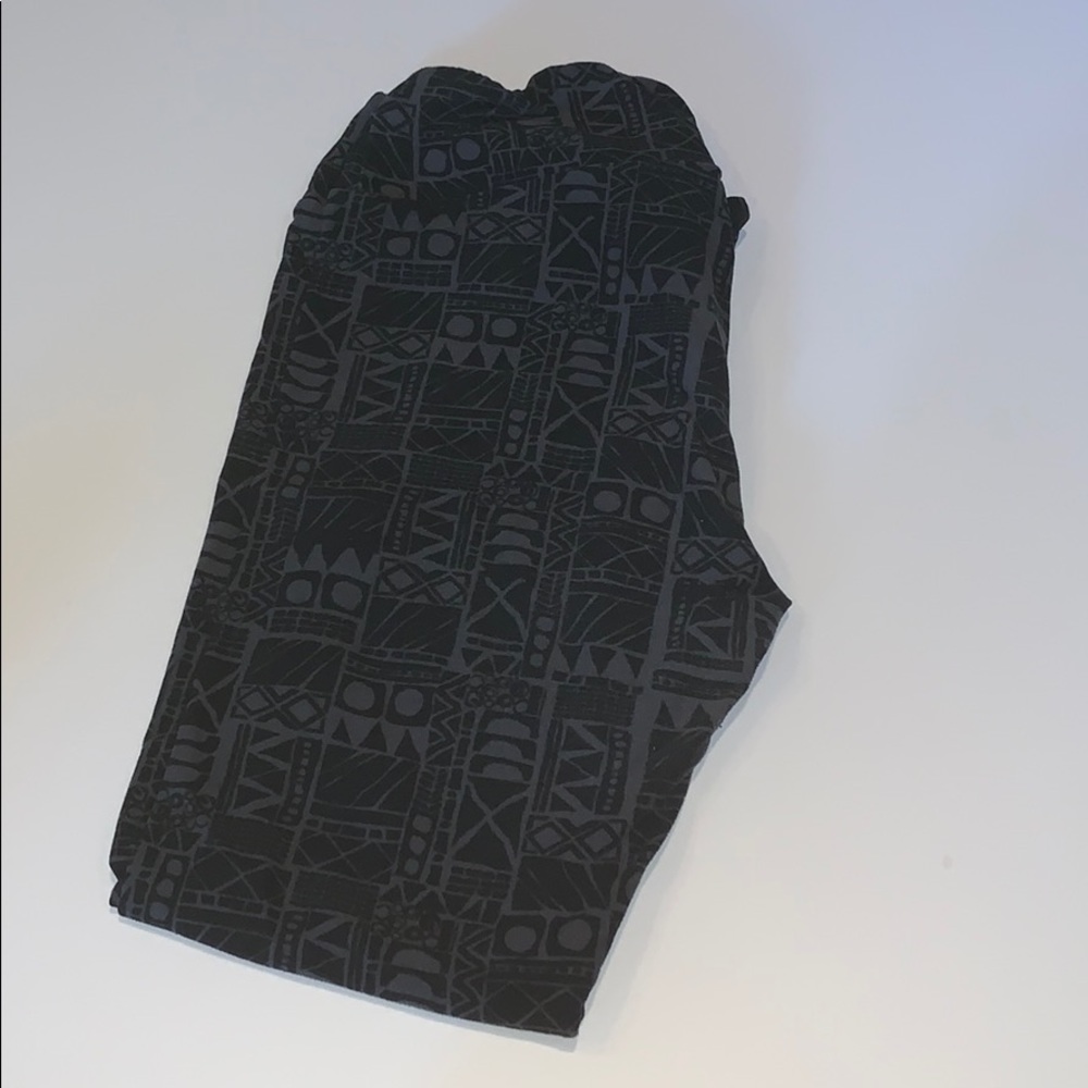 Lularoe TC Tall & Curvy Leggings black & gray